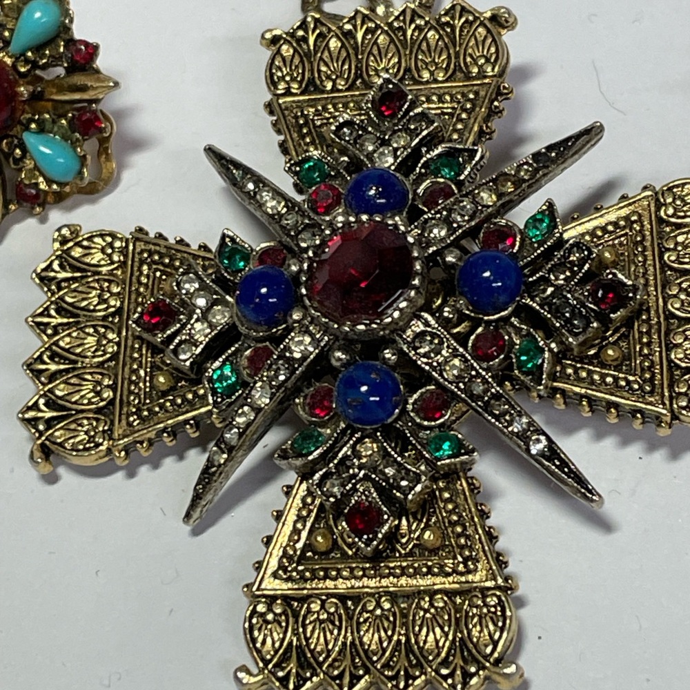 Elegant Gold and Multicolor Cross Pendant